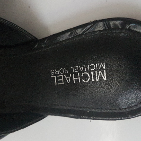 Michael Kors Pointy Toe Flats - Picture 4 of 8